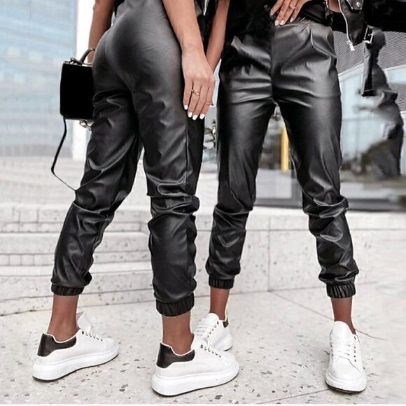 NWT Retrod Black Faux Leather Jogger, Sz  Small - Picture 1 of 10